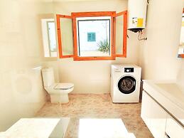 Belvilla by OYO Villa Cepillo I