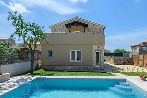 Boky Comfortable Holiday Residence