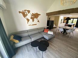 Luxurious Villa in a Residential Location