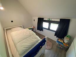 Luxurious Villa in a Residential Location