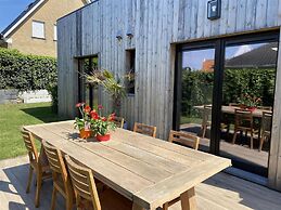 Luxurious Villa in a Residential Location