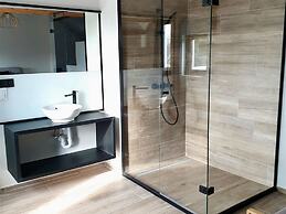 Luxurious Villa in a Residential Location