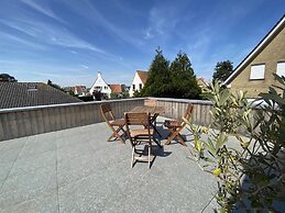 Luxurious Villa in a Residential Location