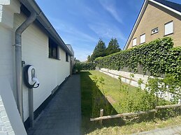 Luxurious Villa in a Residential Location