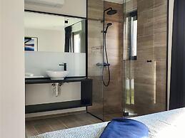 Luxurious Villa in a Residential Location