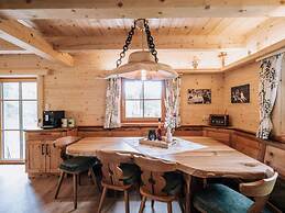 Webertonihutte Modern Retreat