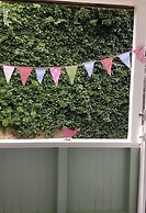 Holiday Apartment Sparrow's Nest