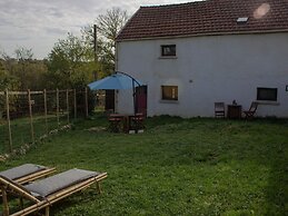 Pretty Gite With Private Pool