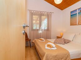 Villa Anabella - Four Bedroom Villa With Swimming Pool