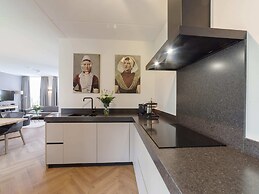 Beautiful Holiday Home With a Whirlpool