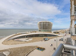 Apartment Overlooking the sea