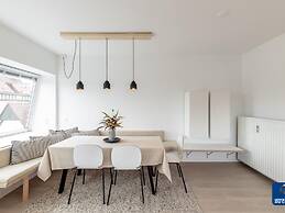 Lilyta A409 Apartment Close to the Beach