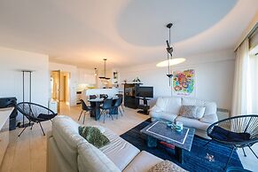 Apartment on the 4th Floor With Garage