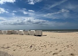 Beachside Stay With Views