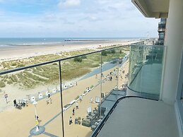 Apartment in Nieuwpoort With the Beach