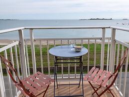 Beautiful Apartment With sea Views