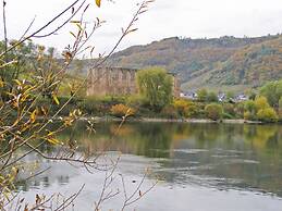 Holiday Apartment Haus Burgenblick Bullay