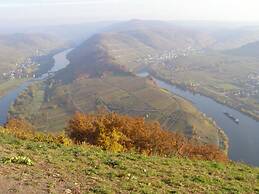 Holiday Apartment Haus Burgenblick Bullay