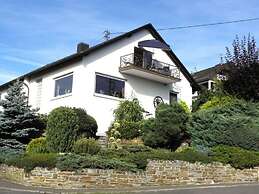 Holiday Apartment Haus Burgenblick Bullay