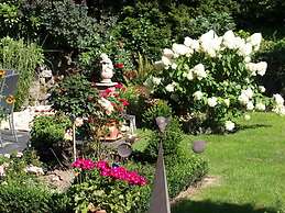 Holiday Apartment Haus Burgenblick Bullay