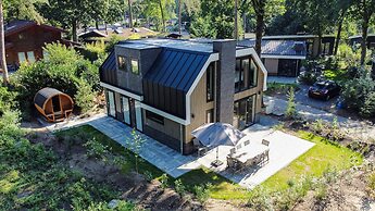 Family Villa in Forest Park