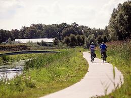 Nice Holiday Home at a Holiday Park in Twente