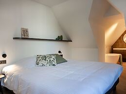 Nice Villa in Koksijde With Indoor Pool