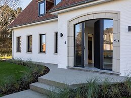 Nice Villa in Koksijde With Indoor Pool