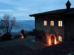Apartment in a Famous Monferrato Castle