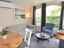 Cozy Chalet in Goedereede With Garden