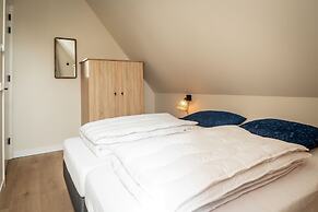 New Thatched Villa Near the Beach