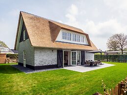 New Thatched Villa Near the Beach