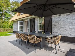 New Thatched Villa Near the Beach