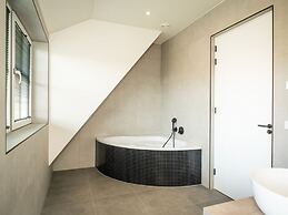 New Thatched Villa Near the Beach