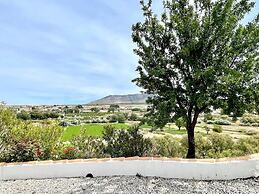 Cave House Nadieh With Pool and Facilities for PRM