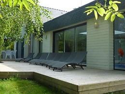 Pleasant Holiday Home With Garden