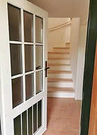 Inviting Apartment Near Lake