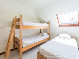 Hawthorn 3-1 Spacious Family Apartment