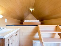 Hawthorn 3-1 Spacious Family Apartment