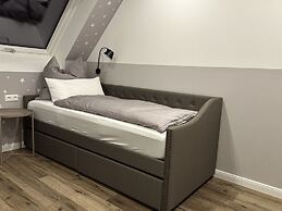 Eiderhuus Modern Retreat