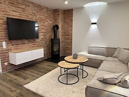 Eiderhuus Modern Retreat