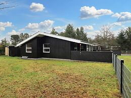 4 Star Holiday Home in Hals