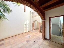 Belvilla by OYO Villa Torrea3n
