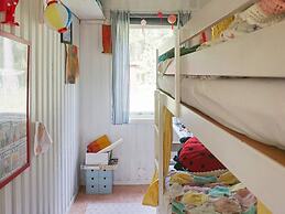 5 Person Holiday Home in Grisslehamn-by Traum