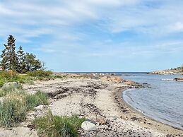 5 Person Holiday Home in Grisslehamn-by Traum