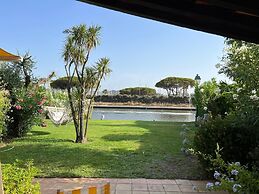 Lovely Holiday Apartment by the sea in Grimaud