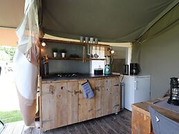 Lodge in Twijzel for 8 Person