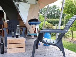 Lodge in Twijzel for 8 Person