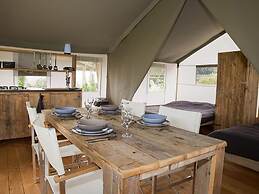 Lodge in Twijzel for 8 Person