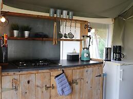 Lodge in Twijzel for 8 Person